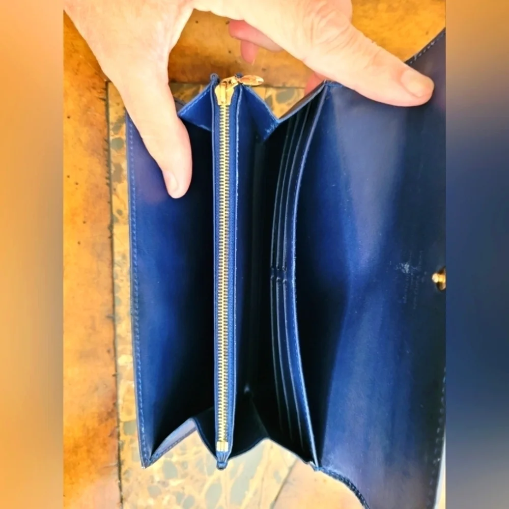 Louis Vuitton Blue Vernis Ikat wallet - Picture 5 of 8